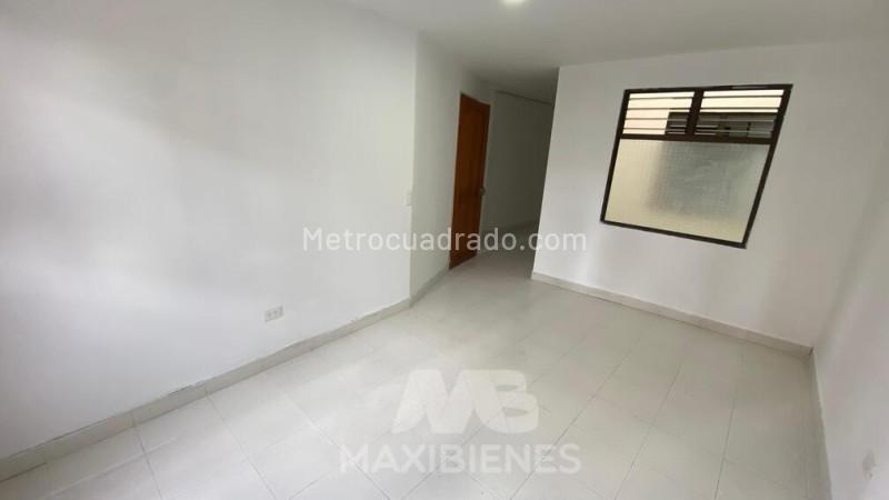 2BR Apartment near Metro in Velodromo, Laureles - 3