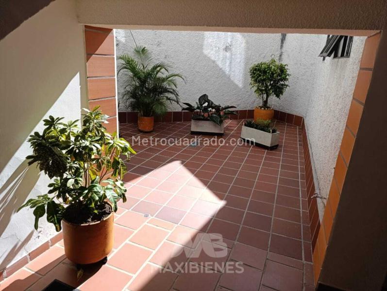 Apartamento Amplio de 3 Alcobas en Velódromo - 6