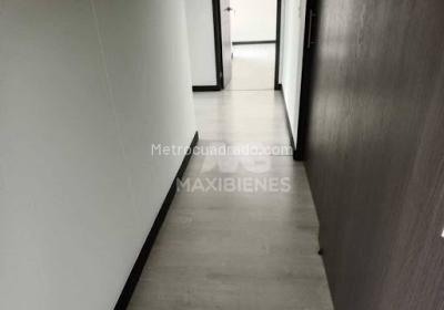 Apartamento de 3 alcobas en venta en Loma De Las Brujas, Envigado, 121 m² · foto 5 de 11