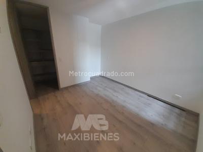 Apartamento de 3 alcobas en venta en Cabañas, Bello, 50 m² · foto 7 de 9