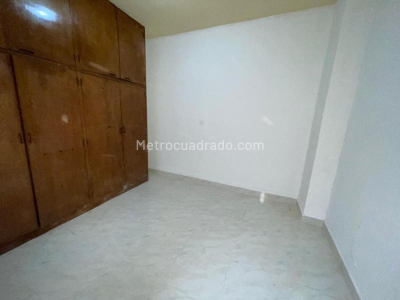 Apartamento en Arriendo de 3 Alcobas en Manrique Central 1 (Piso 1) - 6