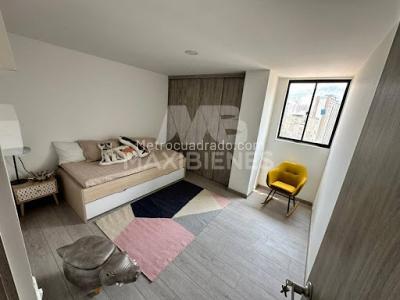 Apartamento de 2 alcobas en venta en Cabañas, Bello, 72 m² · foto 4 de 6