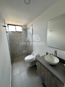 Apartamento de 2 alcobas en venta en Cabañas, Bello, 72 m² · foto 5 de 6