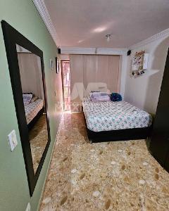 Apartamento de 4 alcobas en venta en Laureles, Medellín, 147 m² · foto 11 de 12
