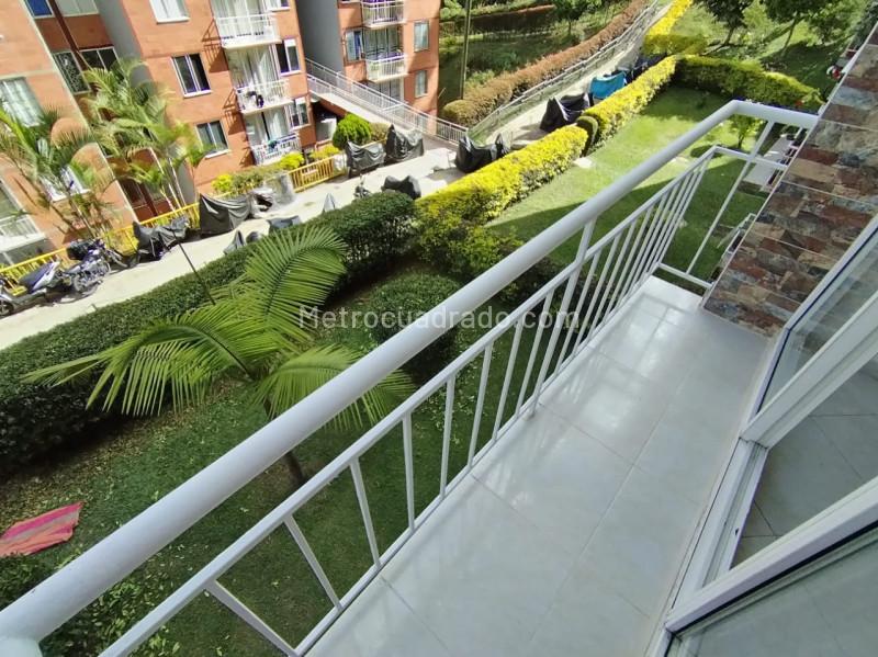 2BR Apartment for Rent in La Aurora - 4