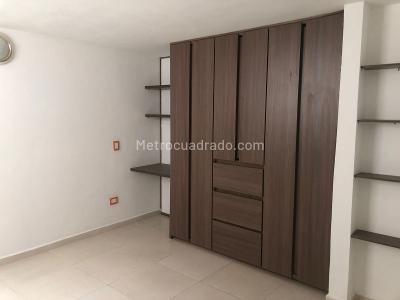 Apartamento de 2 alcobas en venta en Suramericana, Medellín, 83 m² · foto 8 de 11