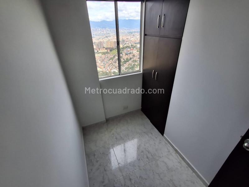 Apartamento en Arriendo de 3 Alcobas en La Aurora - 4