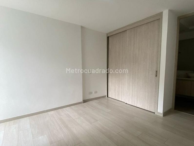 1BR Apartment in Retiro Campestre (74 m²) - 3