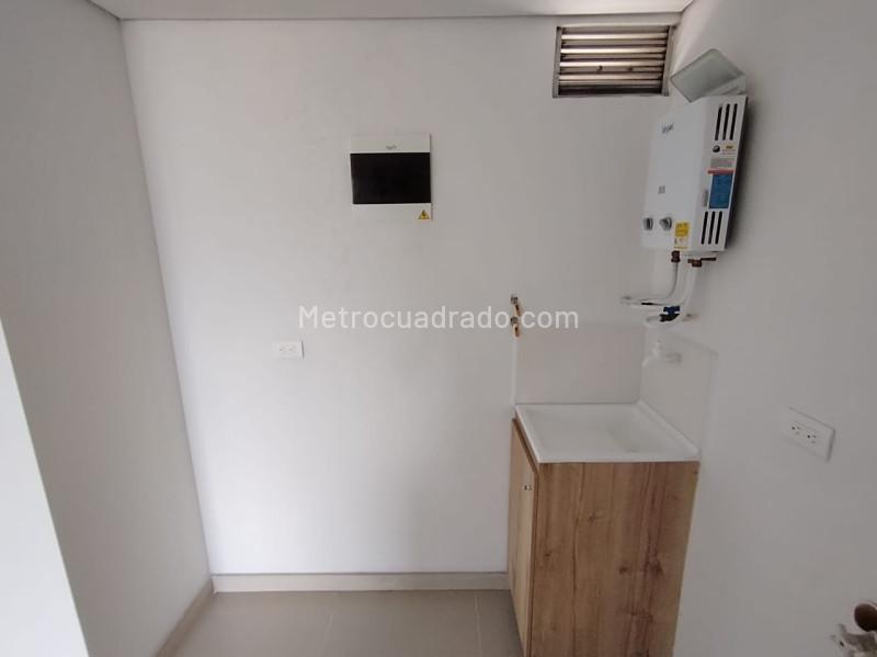 Cozy 2BR Apartment in La Pilarica - 3