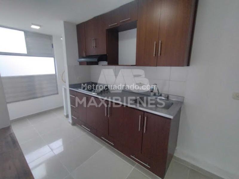 Apartamento en Arriendo de 3 Alcobas en Loma de San Julián - 4