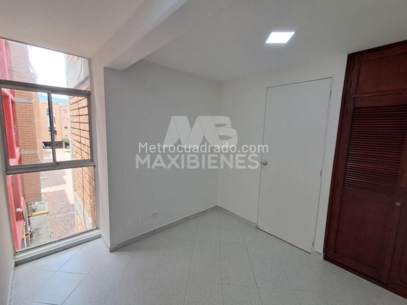 Apartamento de 3 Alcobas en Calasanz con 3 Baños y Parqueadero - 5