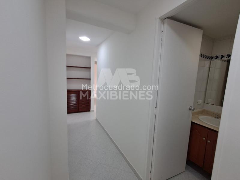 Apartamento de 3 Alcobas en Calasanz con 3 Baños y Parqueadero - 6