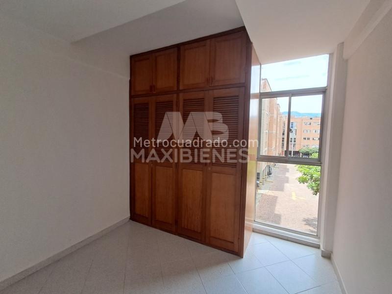 Apartamento de 3 Alcobas en Calasanz con 3 Baños y Parqueadero - 7
