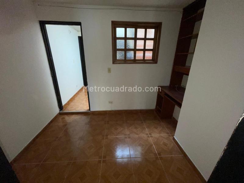 Apartamento en Arriendo de 3 Alcobas en Buenos Aires (55 m²) - 2