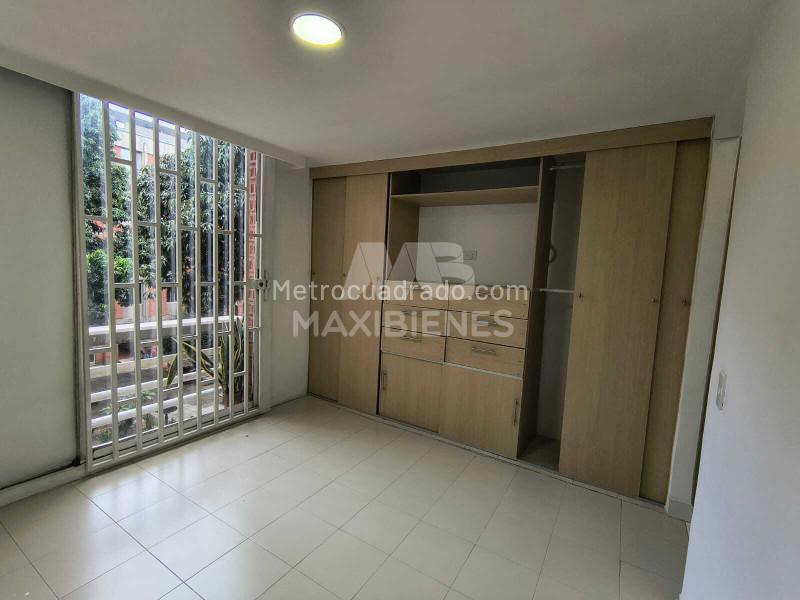 Modern 3BR Apartment in Nueva Villa De Aburra - 8