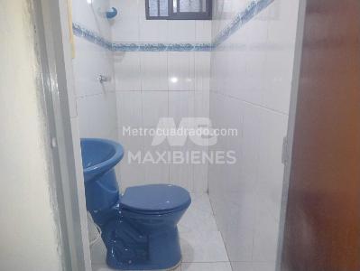 Casa de 5 alcobas en venta en Manrique Central 1, Medellín, 130 m² · foto 3 de 19