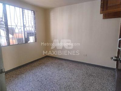 Casa de 5 alcobas en venta en Manrique Central 1, Medellín, 130 m² · foto 13 de 19