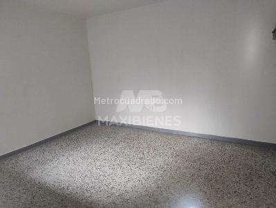 Casa de 5 alcobas en venta en Manrique Central 1, Medellín, 130 m² · foto 15 de 19