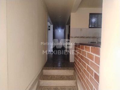 Casa de 5 alcobas en venta en Manrique Central 1, Medellín, 130 m² · foto 17 de 19