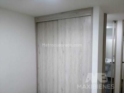 Apartamento de 2 alcobas en venta en Machado, Bello, 68 m² · foto 7 de 13
