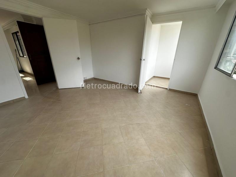 Spacious 5BR Apartment for Rent in Velodromo - 5