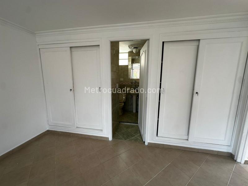 Spacious 5BR Apartment for Rent in Velodromo - 6