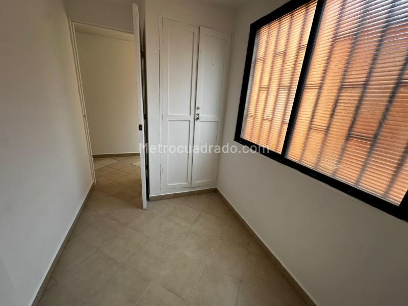 Spacious 5BR Apartment for Rent in Velodromo - 9
