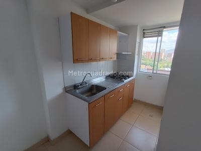 Apartamento en venta en Robledo, Medellín · foto 3 de 18