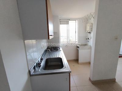 Apartamento en venta en Robledo, Medellín · foto 4 de 18