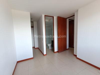 Apartamento en venta en Robledo, Medellín · foto 9 de 18