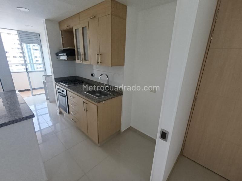Apartamento Moderno de 3 Alcobas en La Loma del Indio - 2