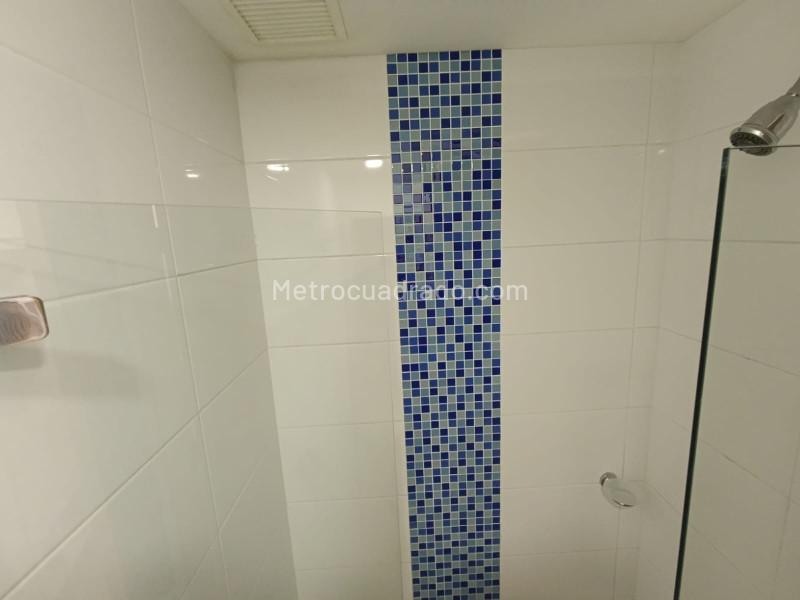 Apartamento Moderno de 3 Alcobas en La Loma del Indio - 3