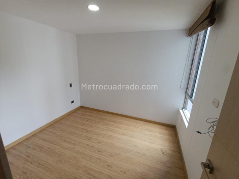 Apartamento Moderno de 3 Alcobas en La Loma del Indio - 7