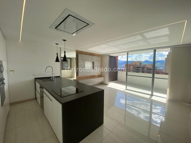 Apartamento Acogedor de 3 Alcobas en Loma de Los González