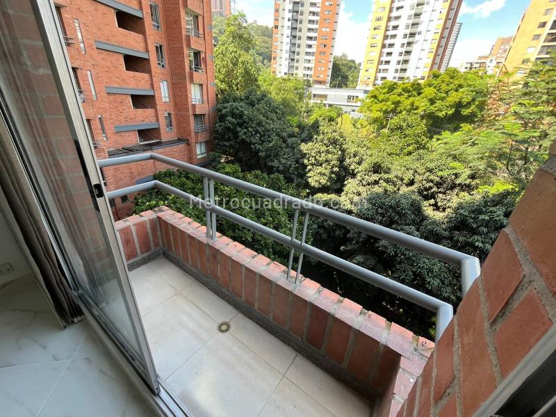 Apartamento de 2 Alcobas en Loma de San Julián con Balcón - 5