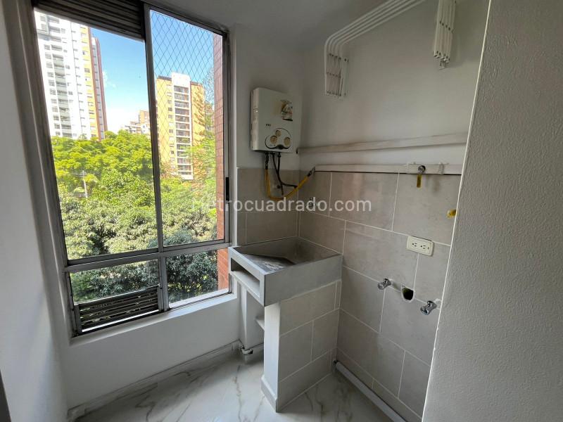 Apartamento de 2 Alcobas en Loma de San Julián con Balcón - 9