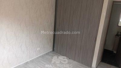 Apartamento de 3 alcobas en venta en Santa Ana, Bello, 68 m² · foto 5 de 10