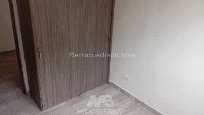 Apartamento de 3 alcobas en venta en Santa Ana, Bello, 68 m² · foto 7 de 10