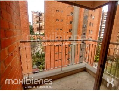Apartamento de 3 alcobas en venta en Belen Loma De Los Bernal, Medellín, 75 m² · foto 6 de 16