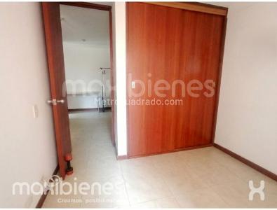 Apartamento de 3 alcobas en venta en Belen Loma De Los Bernal, Medellín, 75 m² · foto 11 de 16