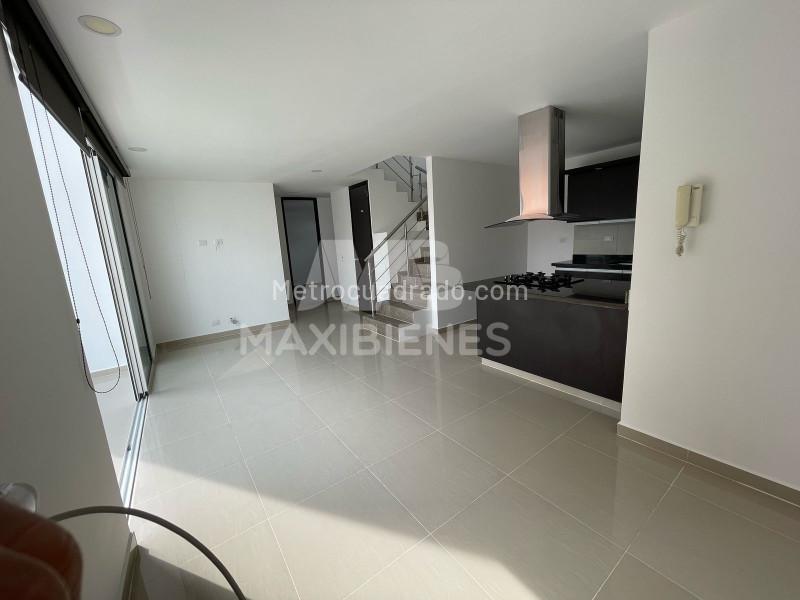 4BR Apartment in Velodromo