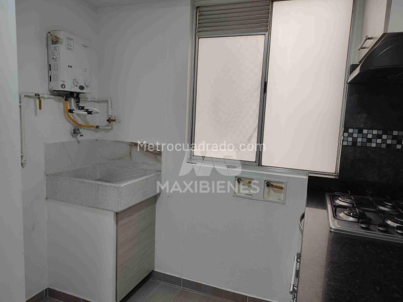 Spacious 3BR Apartment in Belen Loma De Los Bernal - 3