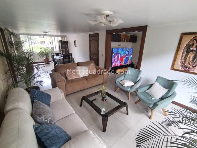 Apartamento Cómodo de 4 Alcobas en Aguacatala - 3