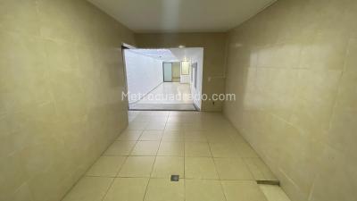 Casa de 2 alcobas en arriendo en Conquistadores, Medellín, 180 m² · foto 4 de 14
