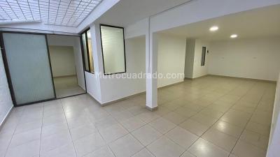 Casa de 2 alcobas en arriendo en Conquistadores, Medellín, 180 m² · foto 7 de 14