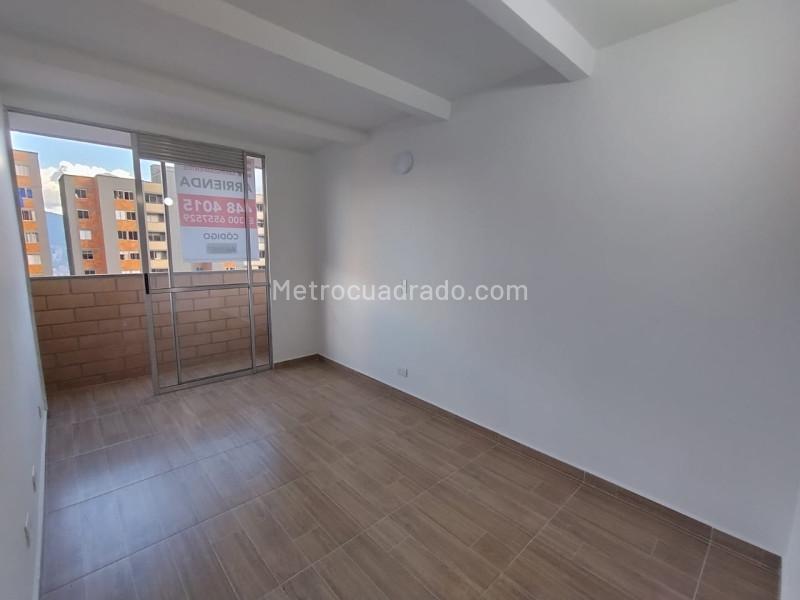 Apartamento en Arriendo de 3 Alcobas en Pajarito (Robledo), Medellín