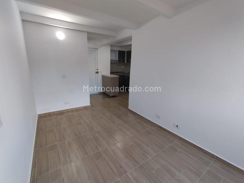 Apartamento en Arriendo de 3 Alcobas en Pajarito (Robledo), Medellín - 2