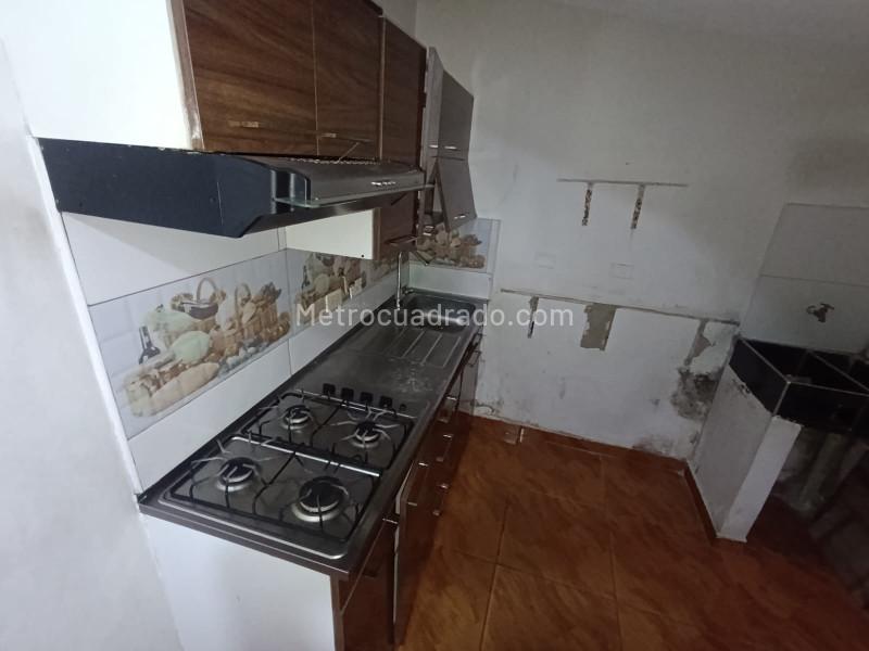 Apartamento de 2 Alcobas en Manrique Central 1 - 4