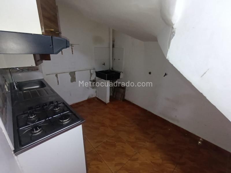 Apartamento de 2 Alcobas en Manrique Central 1 - 7