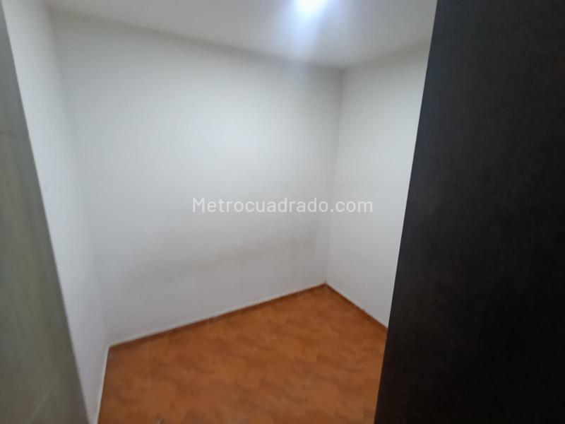 Apartamento de 2 Alcobas en Manrique Central 1 - 9